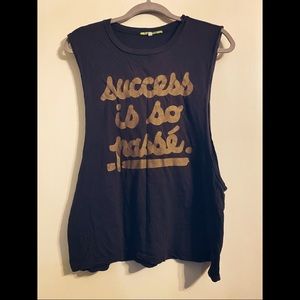 Women’s cutoff fashion top